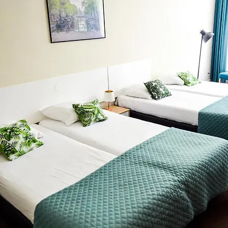 ファミリー コーイク