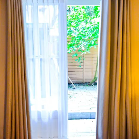 ファミリー コーイク ホテル *